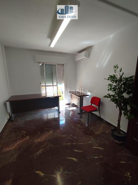 Foto d78ffc7b-9b99-4885-b367-b466ca4d4b0e. Ufficio in Renfe - Bulevar 1ª y 2ª Fase Jaén