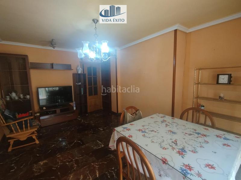 Foto 400ed2ba-5396-4f5a-92e9-6b15fd489a45. Piso  en avenida barcelona en Peñamefecit - Avda Barcelona Jaén