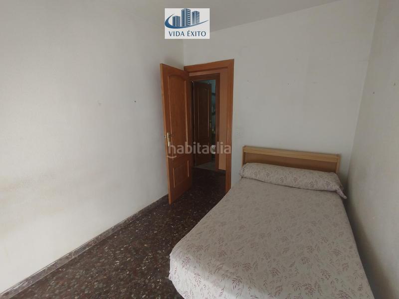 Foto 5588517a-73e7-436d-b730-feb50c4abf93. Piso  en avenida barcelona en Peñamefecit - Avda Barcelona Jaén