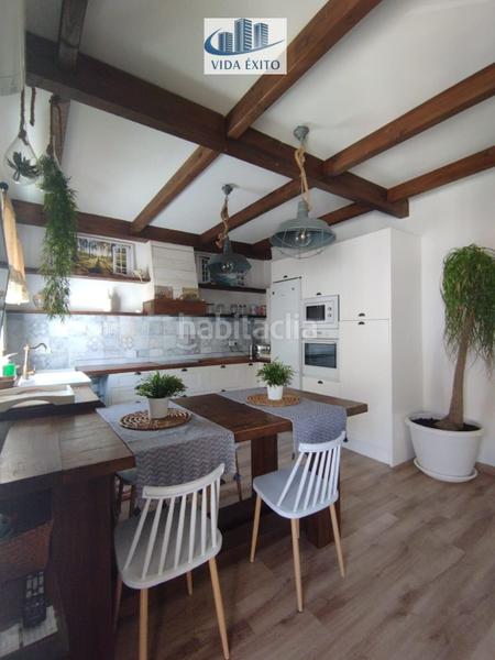 Foto cddbacd2-4566-48d5-8c64-9377af9cfc53. Flat with parking in Avda de Madrid - Pº de la Estación Jaén