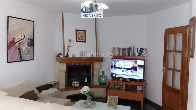 Foto 079b2615-8d78-4e15-87a1-64485fc57957. Casa amb calefacció aparcament a Zona Hospital Linares