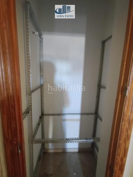 Foto 0bbc32e5-fa41-4158-bfcb-57691a3441ee. Maison avec parking dans Zona Hospital Linares