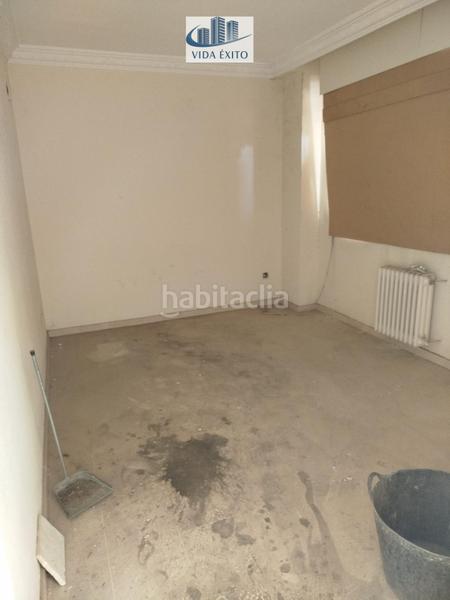 Foto ef3b83c0-57a0-4811-9037-244f16a5f0cd. Maison avec parking dans Zona Hospital Linares