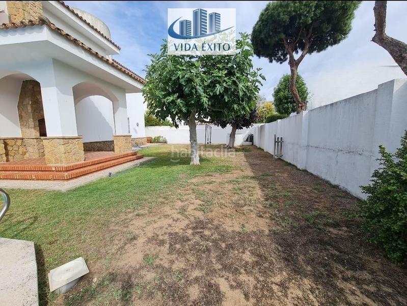 Foto a1c19f58-76ed-4f77-8ce9-4a2b7de9737a. Casa amb calefacció aparcament piscina a Aguadulce - Almadraba - Punta Candor Rota