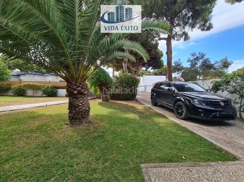 Foto b1e61593-27be-40de-bbd3-628c60be13e5. Casa amb calefacció aparcament piscina a Aguadulce - Almadraba - Punta Candor Rota