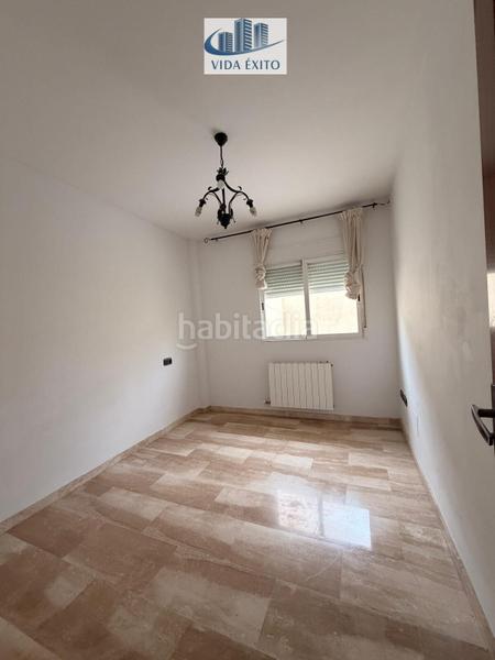 Foto 229bfbdf-ca5d-4b80-aace-9ccce8dcd313. House with heating parking in Renfe - Bulevar 1ª y 2ª Fase Jaén