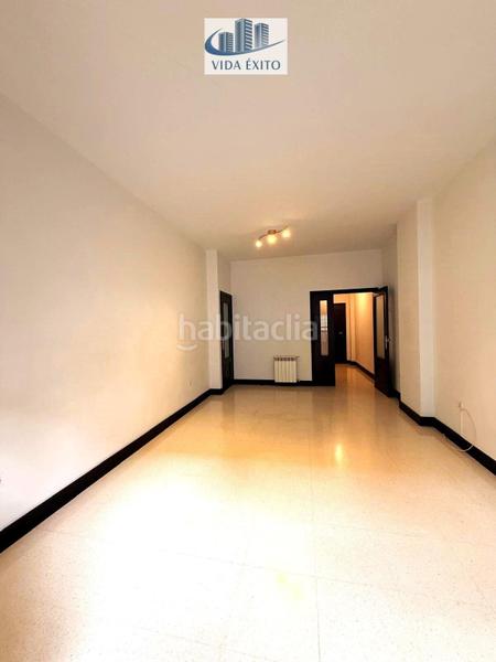 Foto 033a32db-4519-4edb-b08e-7a8f675d56e1. Planta baixa amb calefacció aparcament piscina a Jaén