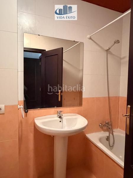 Foto 260af364-13bf-43a5-aa6f-583e24107550. Planta baixa amb calefacció aparcament piscina a Jaén