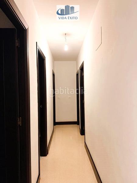 Foto 787c049f-8ca0-438d-9884-26a00ebdebd7. Planta baixa amb calefacció aparcament piscina a Jaén