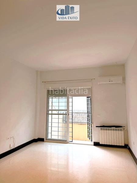 Foto c6cd7d74-326b-4170-8173-6b8b06abbc7f. Planta baixa amb calefacció aparcament piscina a Jaén