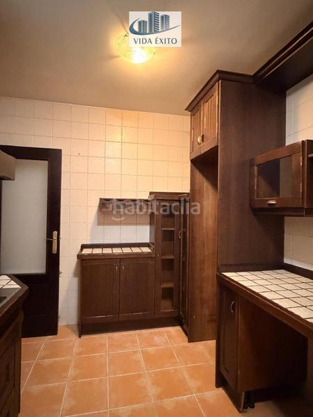 Foto fec57bc8-a8f3-45e1-87b5-f3cdcc889702. Planta baixa amb calefacció aparcament piscina a Jaén