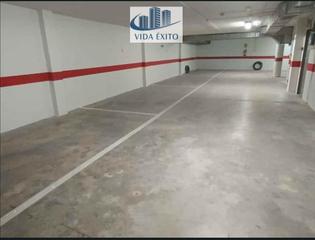 Aparcament cotxe en Centro ciudad. Garaje en linares