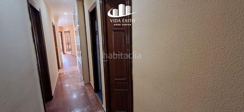 Foto e4c3b850-6a8a-4bb8-a1bf-4450373e1750. Pis amb aparcament a Avda de Madrid - Pº de la Estación Jaén