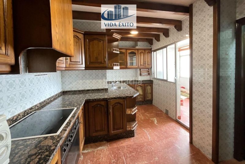 Foto 405828b8-961d-4645-ad59-79526568d4c5. Pis amb aparcament a Avda de Madrid - Pº de la Estación Jaén