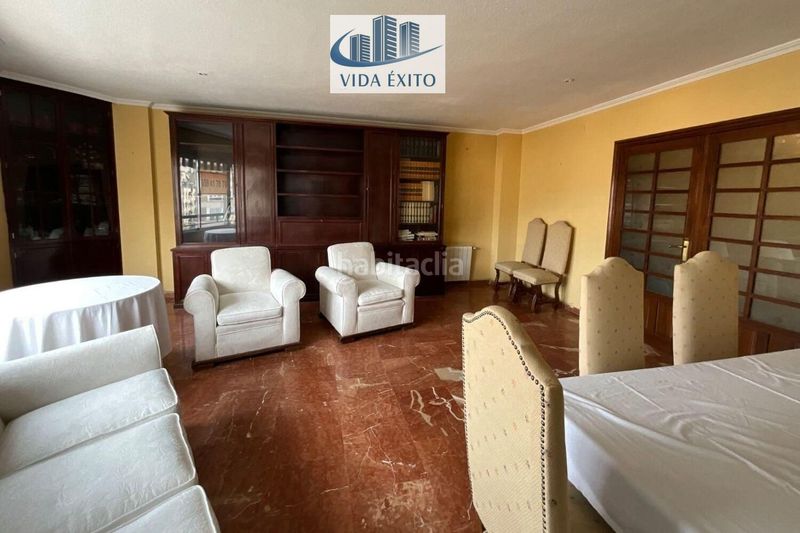 Foto a578f52d-506c-496a-b8a5-2eb48b289225. Pis amb aparcament a Avda de Madrid - Pº de la Estación Jaén