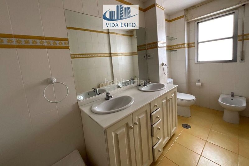 Foto ae7fe0d7-628c-4597-ab38-ad7fe45d2cec. Pis amb aparcament a Avda de Madrid - Pº de la Estación Jaén