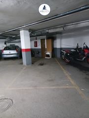 Car parking in Belén - San Roque. Garaje en venta en avda. madrid.
