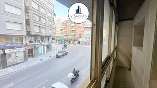 Etagenwohnung in Avda de Madrid - Pº de la Estación. Piso en venta en avda. madrid, 3 dormitorios.