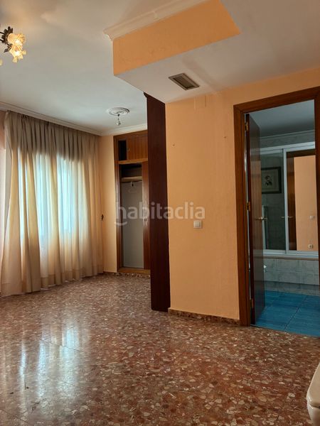 Foto e36deaf8-83bb-4b5f-a1fe-e27d3323c381. Pis a calle san ignacio 8 a La Calzada - La Florida Sevilla