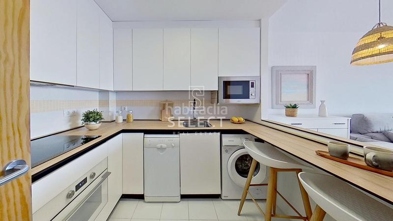 Foto 1b13fab1-ae21-4d42-9246-b2fdb1e59a1f. Apartamento acogedor apartamento con vistas al mar, marina del este, la herradura. en Almuñécar