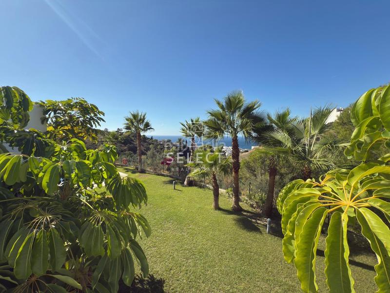 Foto 3bbe8f29-a19d-4a74-af4e-c1732f596f92. Casa adossada amb calefacció aparcament piscina a Almuñécar