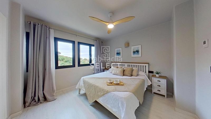 Foto b9aaae92-4f52-4fb5-919d-425e489dc871. Casa adossada amb calefacció aparcament piscina a Almuñécar