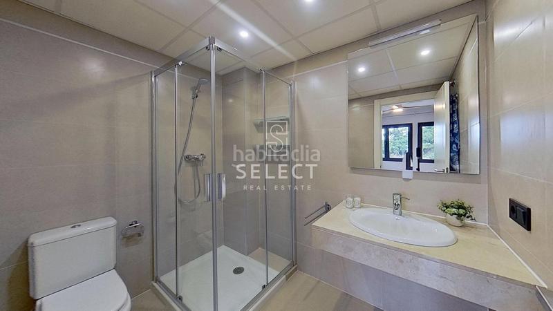 Foto cc2e6c6f-6e4d-44c6-98a0-97d3729d13f6. Casa adossada amb calefacció aparcament piscina a Almuñécar