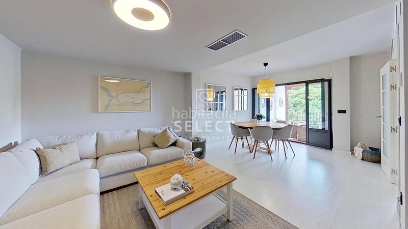 Foto db6fb64e-74bb-454d-b578-ad2cbb8beda5. Casa adossada amb calefacció aparcament piscina a Almuñécar