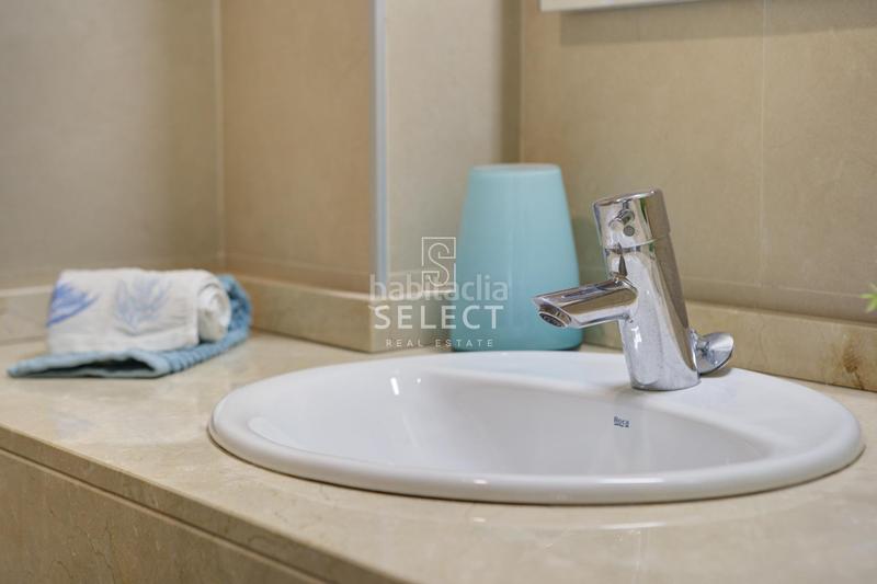 Foto eab1f68b-651d-4542-a915-cc3ddb057e83. Casa adossada amb calefacció aparcament piscina a Almuñécar