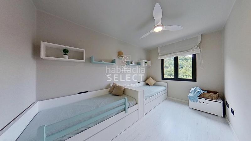 Foto f4ebbee5-b56d-45d2-8fc5-f3353599fc7a. Casa adossada amb calefacció aparcament piscina a Almuñécar