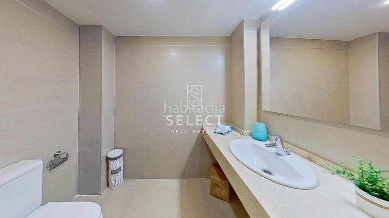 Foto f95c1ef2-87d1-4f55-90c4-ea59de6840f8. Casa adossada amb calefacció aparcament piscina a Almuñécar