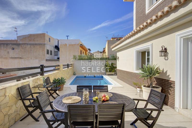 Foto 278ccbdd-71c1-4443-9c84-0f90670c0d93. Casa con parcheggio piscina in Motril ciudad Motril