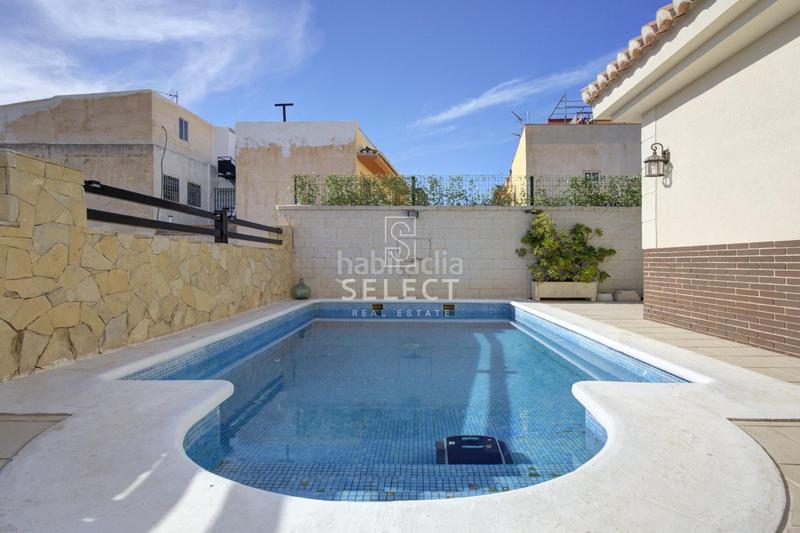 Foto e6db1343-3d33-4623-af6b-b660ea4c43b1. Casa con parcheggio piscina in Motril ciudad Motril