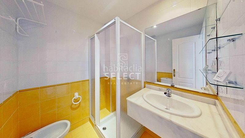 Foto 1ec1f74b-3dc4-4814-a409-63d37de6c8c6. Casa adossada amb aparcament piscina a Punta La Mona Almuñécar