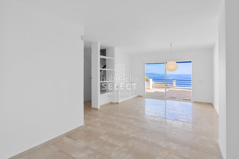 Foto 6e4e665c-a823-49d4-87a2-f8a7d5bac59b. Casa adossada amb aparcament piscina a Punta La Mona Almuñécar