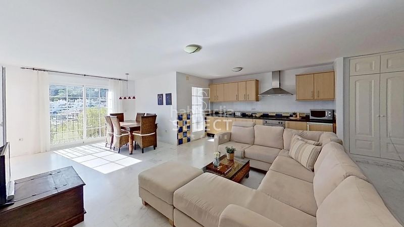 Foto 6289bfea-7b00-453d-ba46-9d53dcba41b4. Apartament amb piscina a Punta La Mona Almuñécar