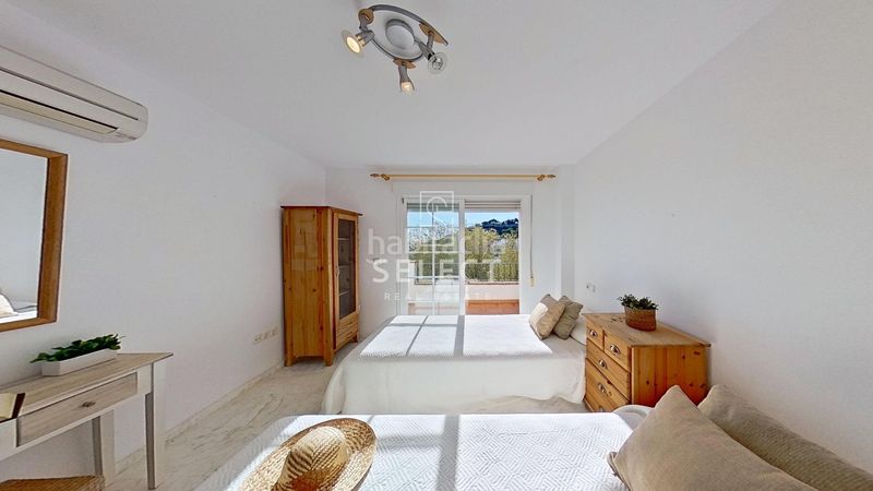 Foto b81bcfc6-eebd-4bb7-8283-9b42549ead17. Apartament amb piscina a Punta La Mona Almuñécar