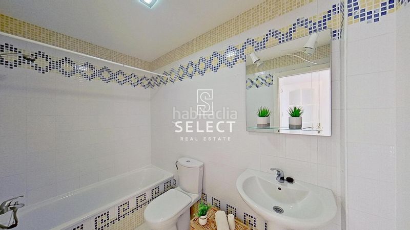 Foto 3f8878d4-24f7-49ec-8806-dbcd443e2a77. Apartament amb piscina a Punta La Mona Almuñécar