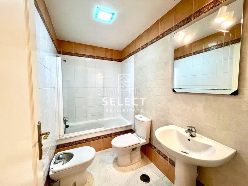 Foto bc9f514b-7853-44a6-84e4-629ec6fa3250. Apartament amb piscina a Punta La Mona Almuñécar