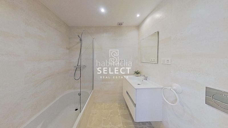 Foto 0d61e6e6-e07a-4ff2-9aa2-c590f969f6e3. Xalet amb calefacció aparcament piscina a Punta La Mona Almuñécar