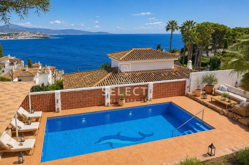 Foto 78f2f59f-d0e6-4515-aaaf-952ca16b06ed. Xalet amb calefacció aparcament piscina a Punta La Mona Almuñécar