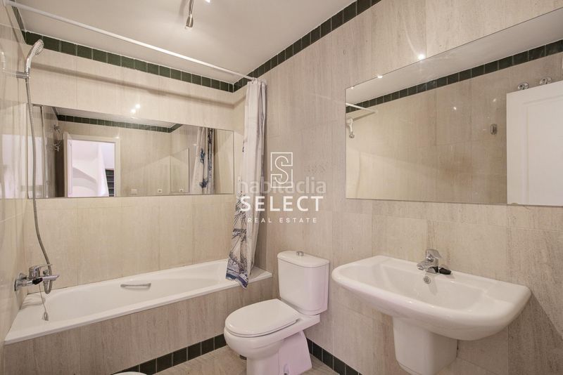 Foto 4ac019e4-3573-406b-ac07-ff13c5720823. Casa aparellada amb aparcament piscina a Los Cármenes - Cerro Gordo Almuñécar
