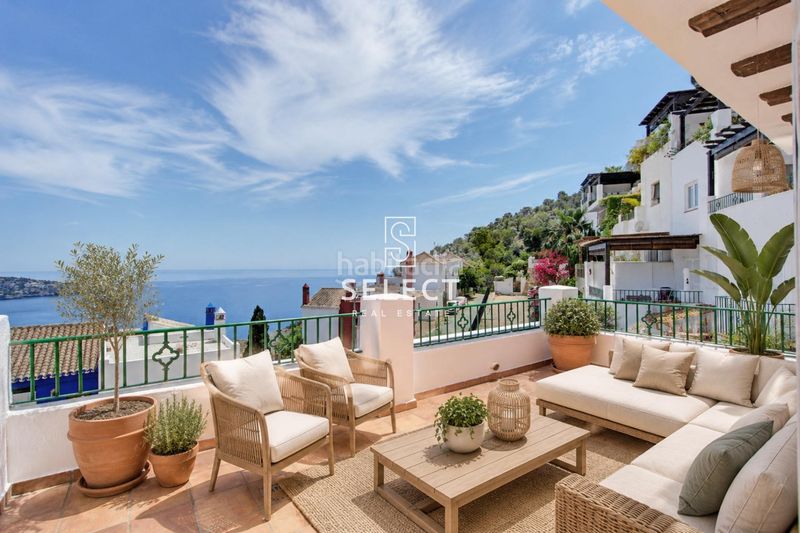 Foto f5a41fbd-9e9d-4ff0-b90d-6739695a9839. Casa aparellada amb aparcament piscina a Los Cármenes - Cerro Gordo Almuñécar