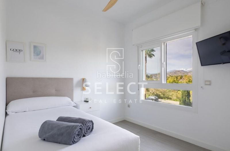 Foto 10743c30-a42a-4f6b-8602-fb28b6ce63f3. Apartament amb calefacció aparcament piscina a Playa de Granada Motril