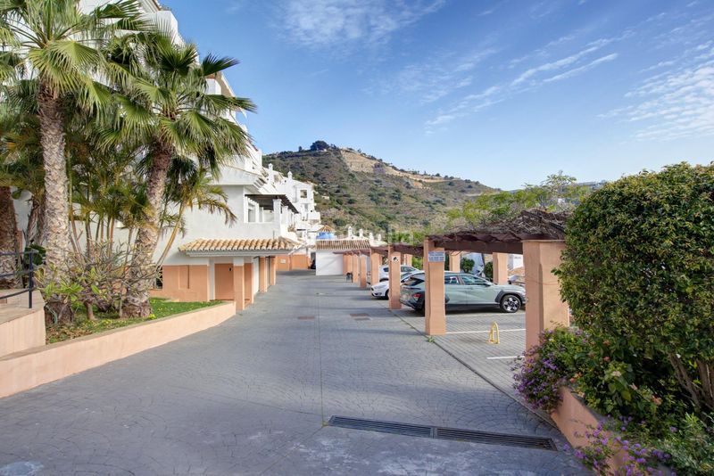 Foto a81f9679-8fa3-4446-8eda-ed9783085ff2. Casa adossada amb aparcament a Punta La Mona Almuñécar