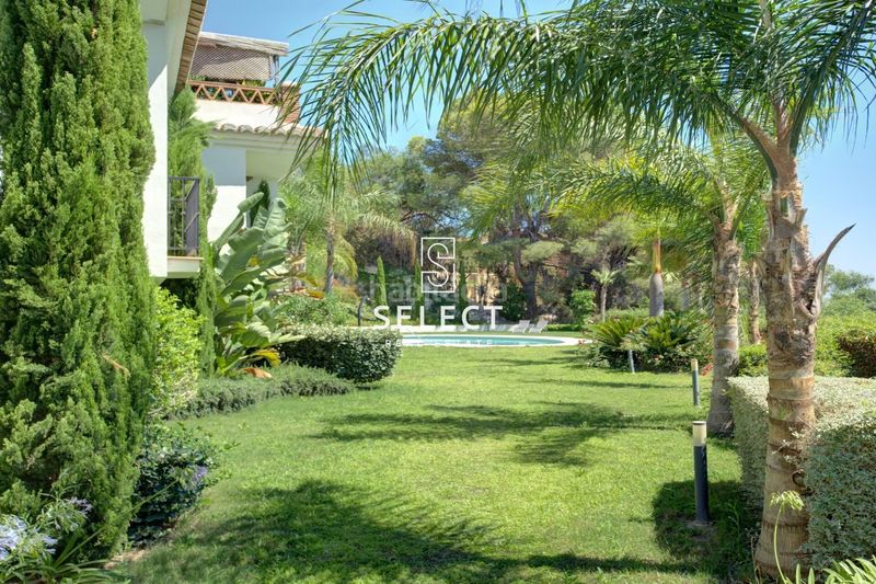 Foto 61227b0d-687c-4b5b-aff8-53e8b651144c. Casa amb aparcament piscina a Urb. San Antonio Almuñécar