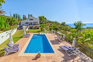 Chalet  Barranco las tejas pol 30. Gran finca con vistas al mar , la herradura