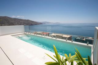 Chalet in Velilla - Velilla Taramay. Villa de lujo con piscina privada y vistas al mediterraneo