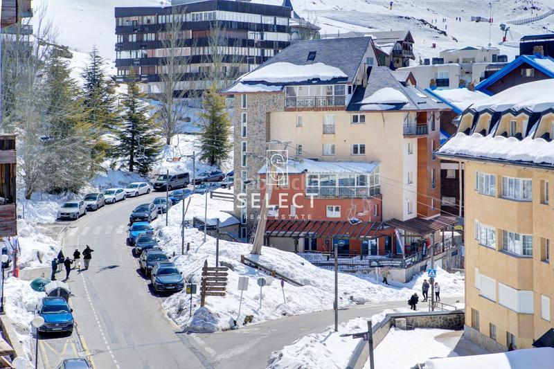 Foto b7fe83c8-d70b-473d-8b89-35650cbae44f. Apartamento moderno apartamento en venta en Zona media Sierra Nevada