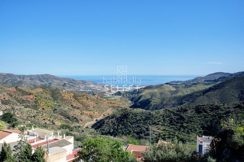 Foto b8ff476d-c500-4bf9-b3f6-02717e9b1124. Casa a Lújar